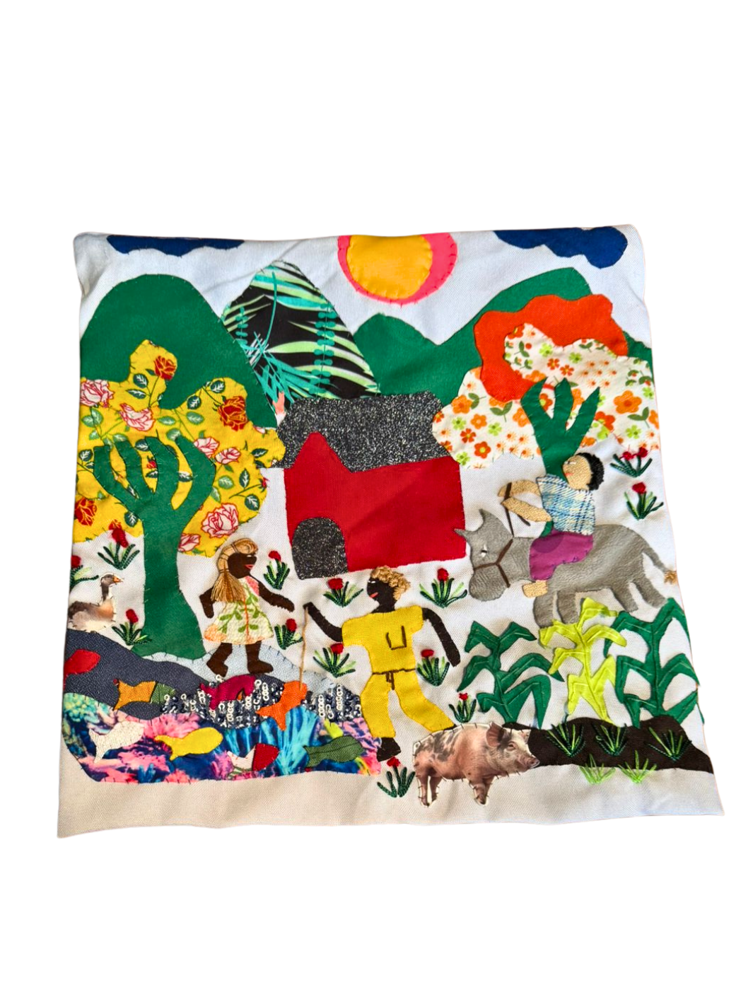 Cartucheras bordadas de Mampuján