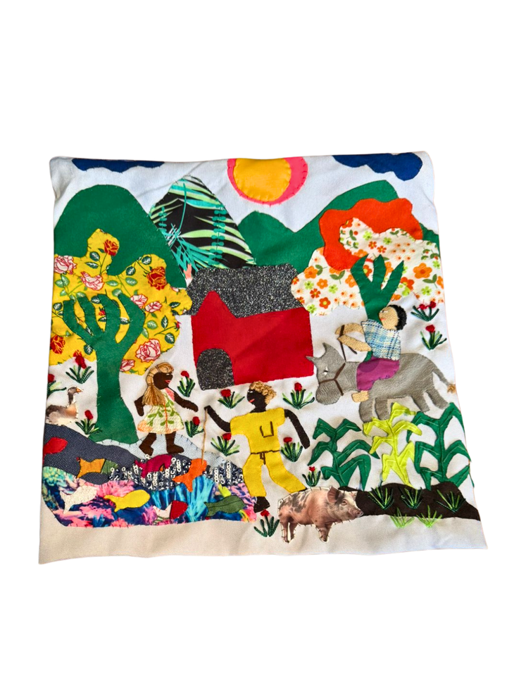 Cartucheras bordadas de Mampuján