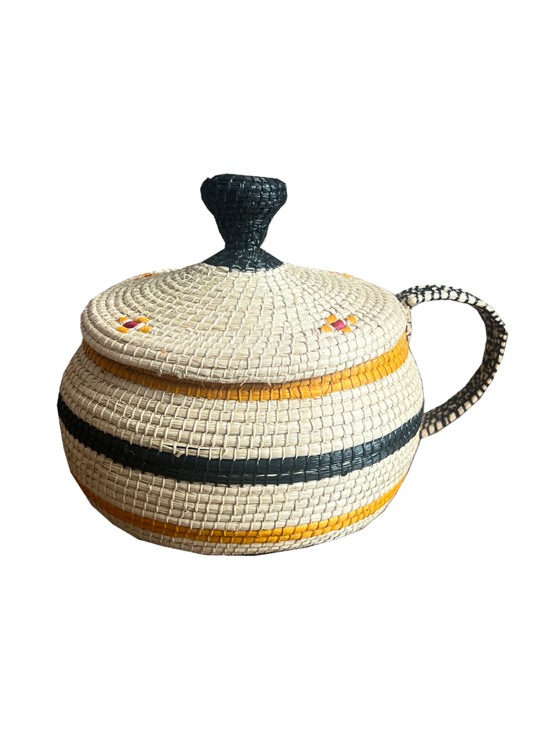 Canastilla Sikuani con tapa y asa