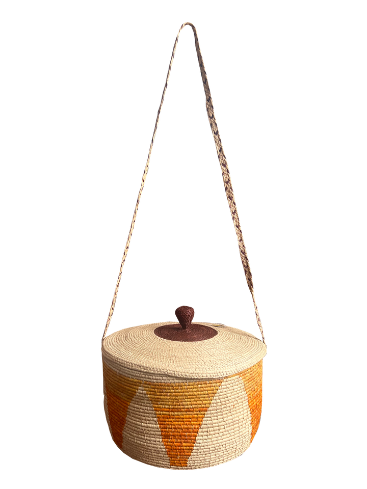 Canasto Sikuani con lazo y tapa