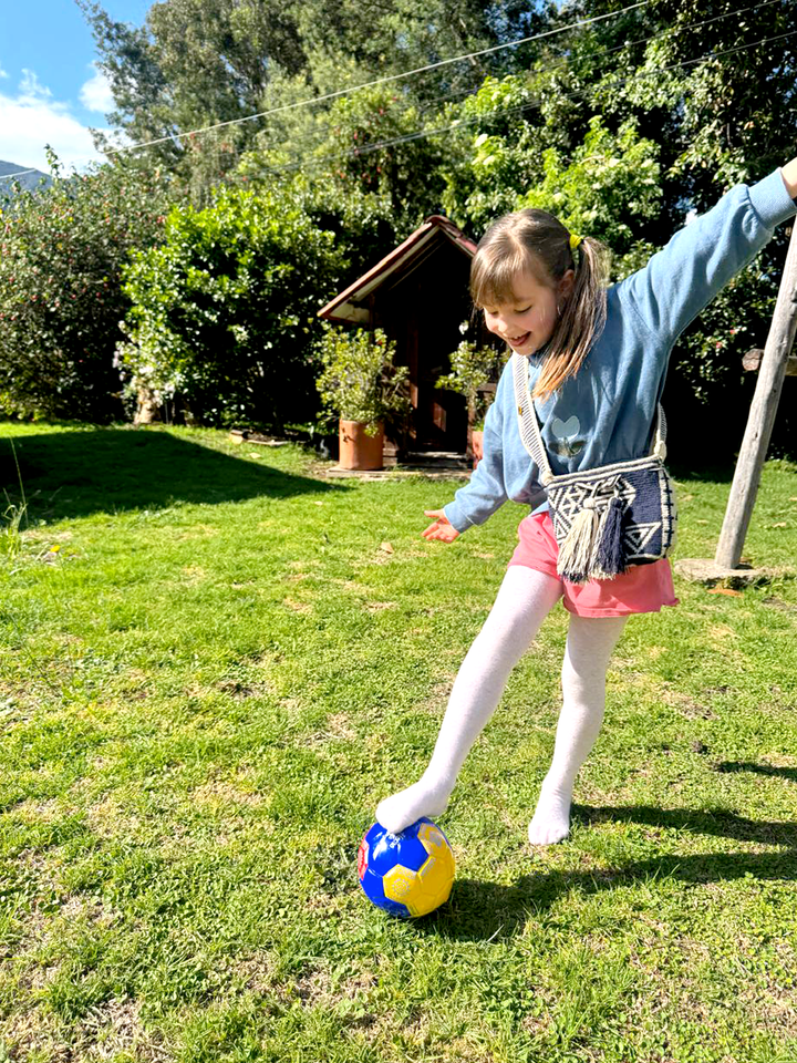 Balón de fútbol mediano